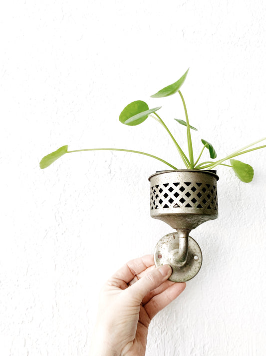 Vintage Metal Cup Holder