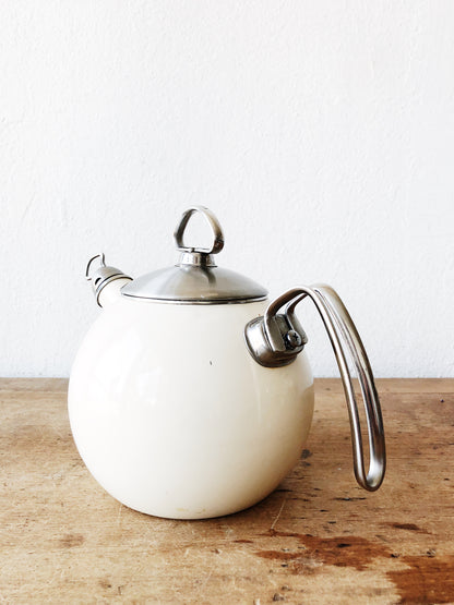 Vintage Chantal Kettle