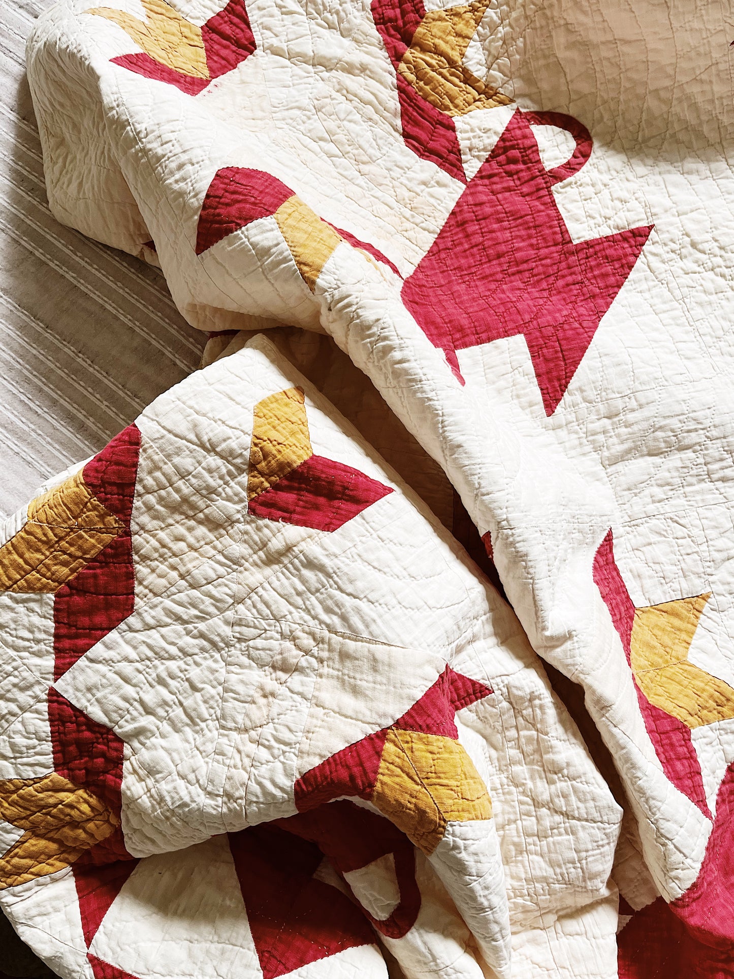 Vintage Flower Vase Cotton Quilt