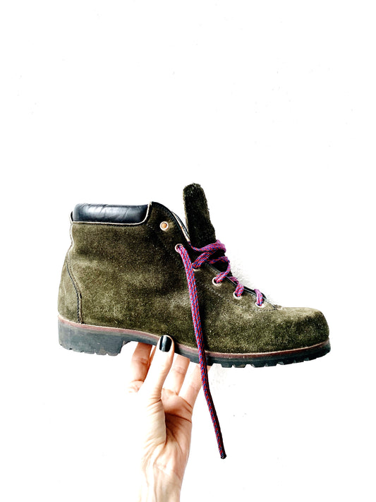 Vintage Vasque Hiking Boots