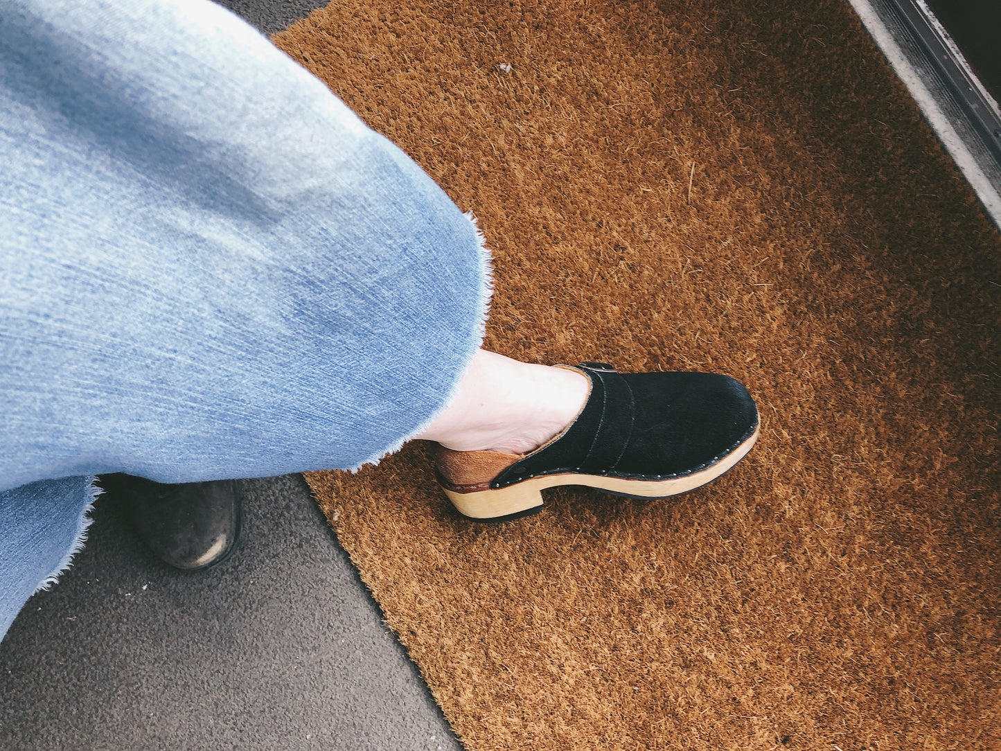 Vintage Multnomah Clogs Like New