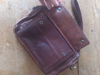 Vintage Wilson’s Leather Wallet Clutch