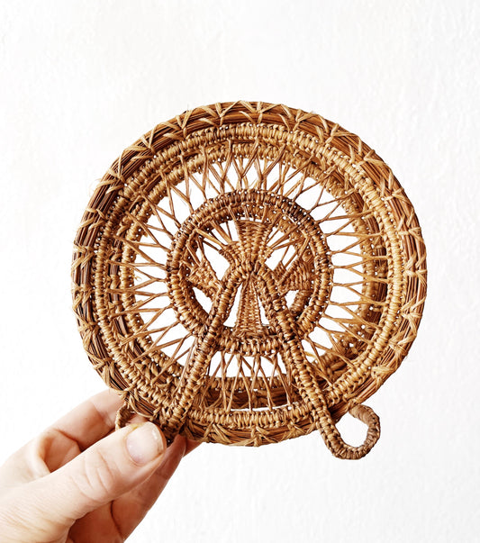 Vintage Woven Holder
