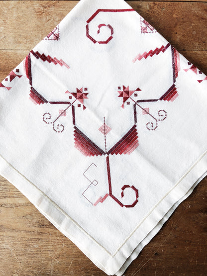 Vintage Art Deco Embroidered Linen
