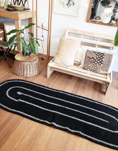 Vintage Oval Rag Runner