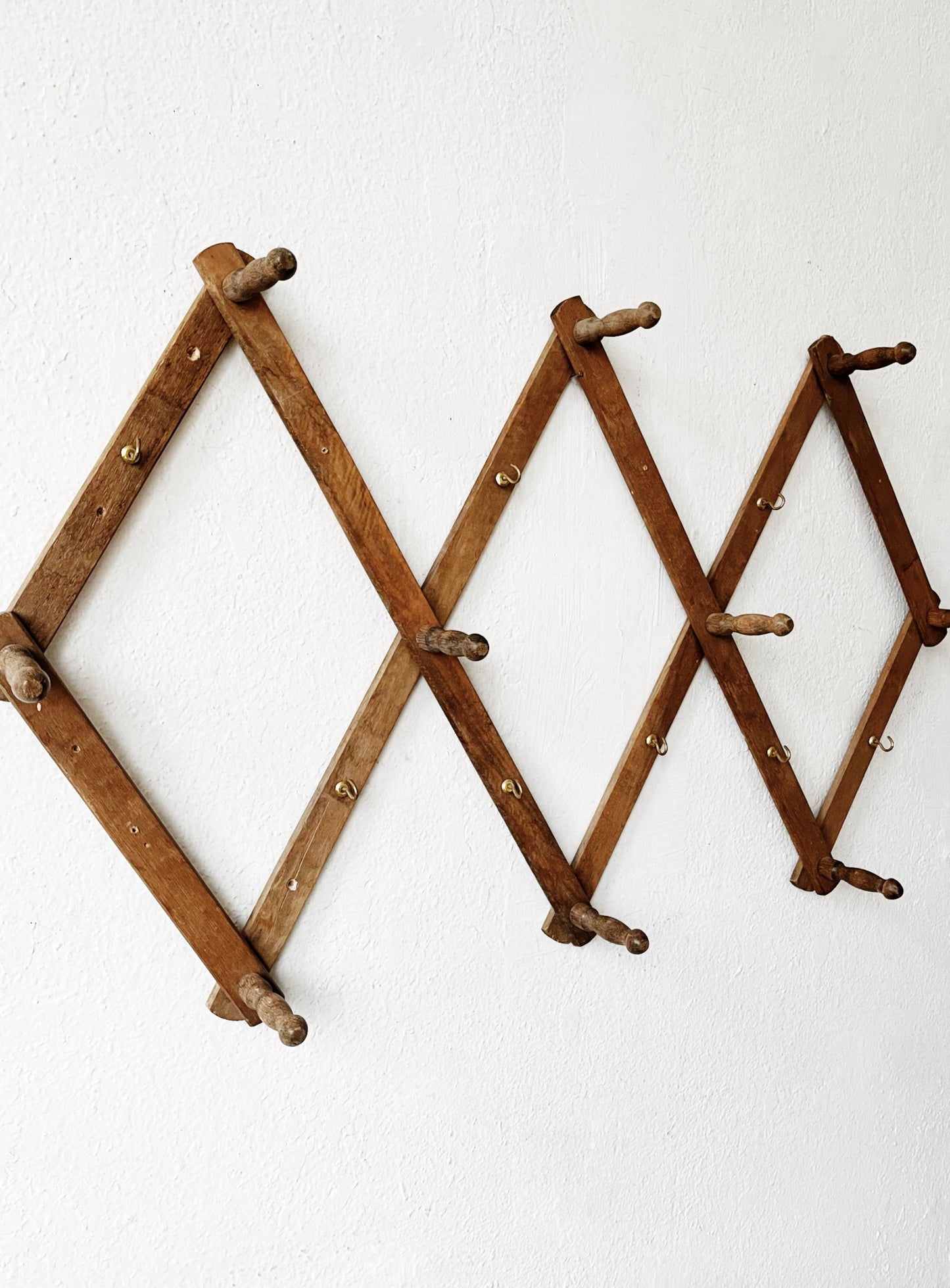 Extra Large Wood Accordion Rack