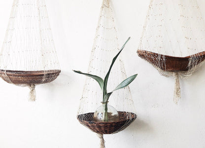Vintage Net Hanger