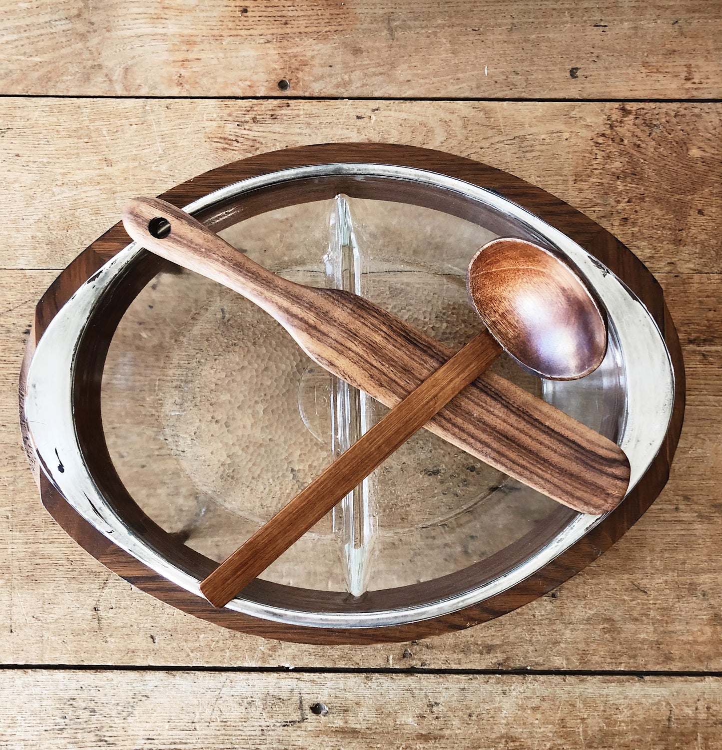 MCM Server and Serving Utensils