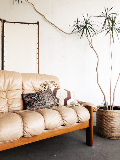 Vintage 1970s Ekornes Manhattan Loveseat or Chair – Maven Collective