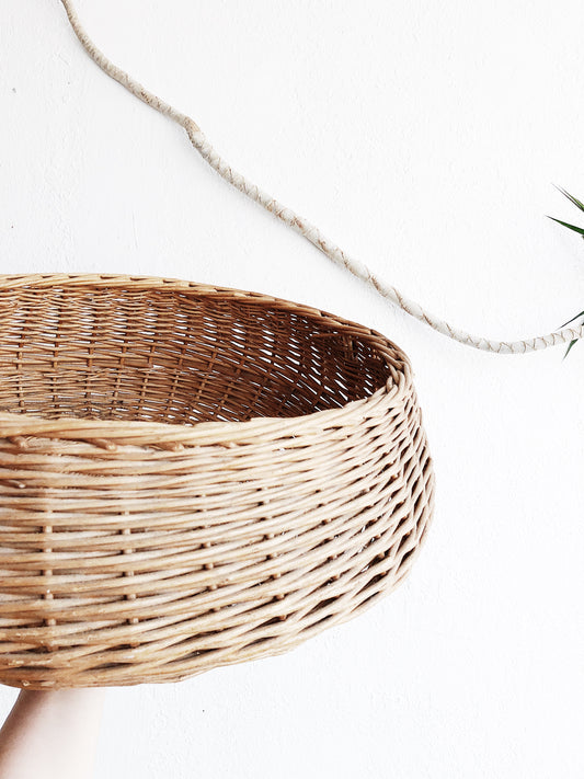 Large Shallow Bun Basket
