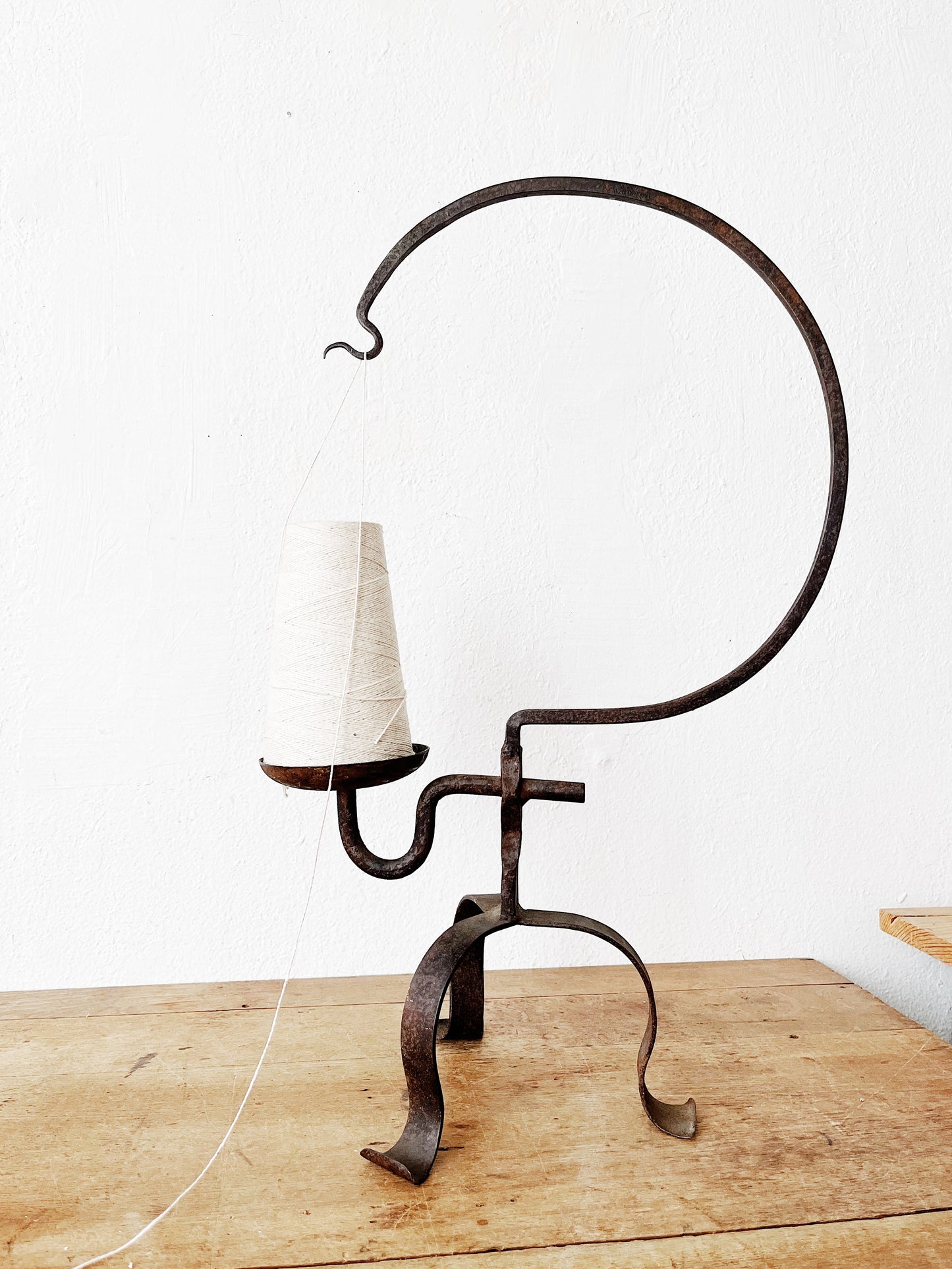 Primitive String Winder