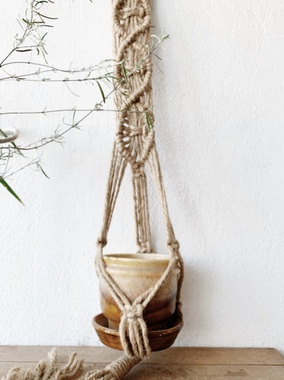 Vintage Macrame Plant Hanger / Ceramic Tray Pot