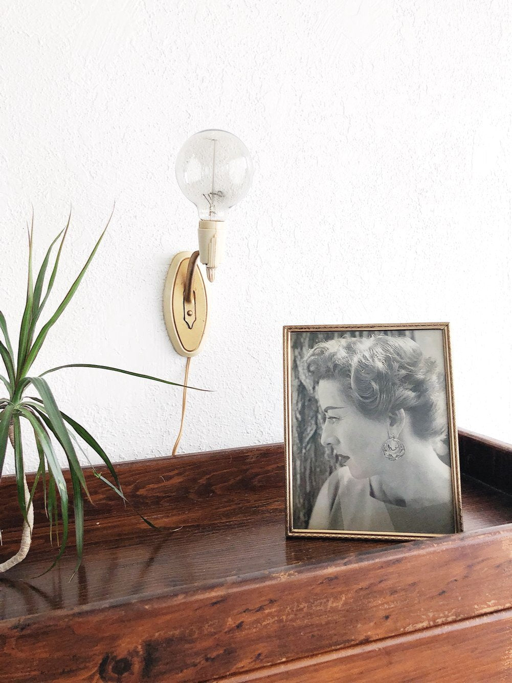 Mid Century Bakelite Deco Sconce