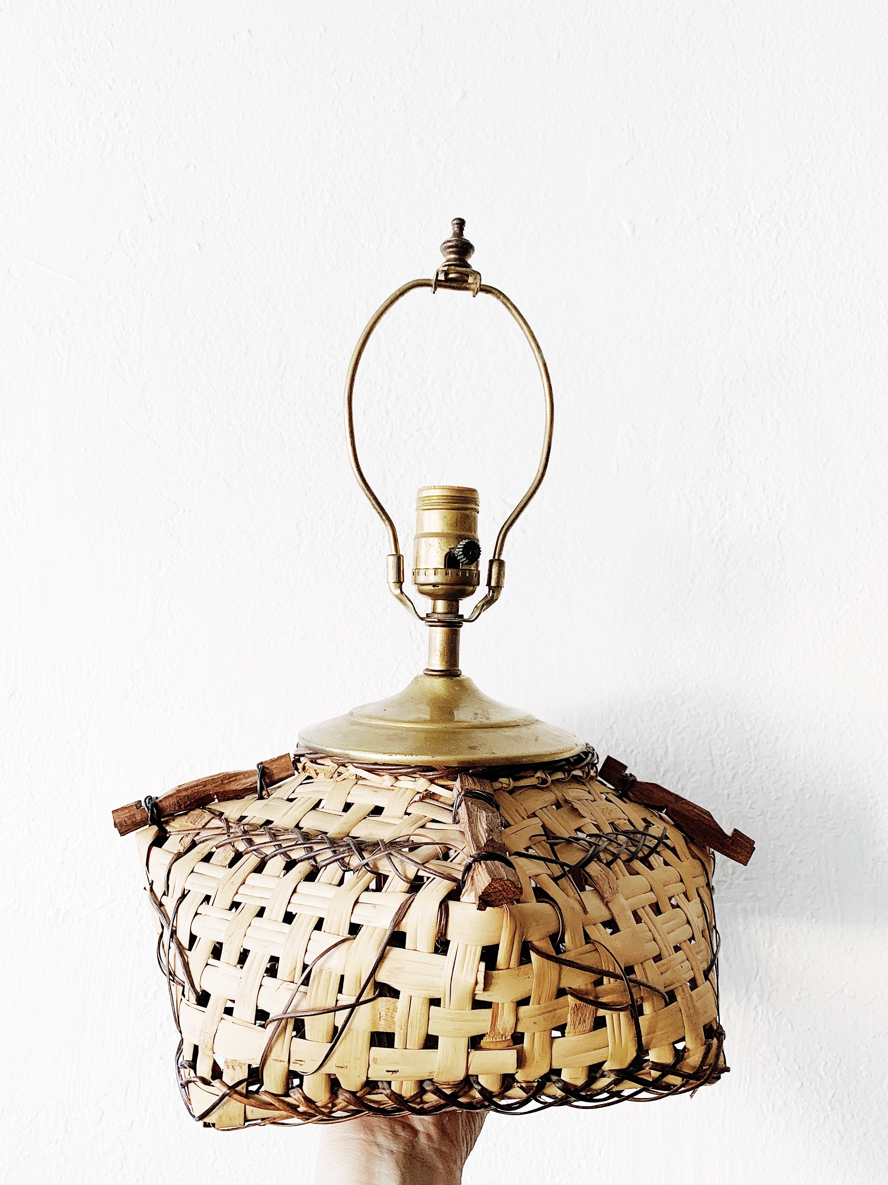 Maven Collective Basket Lamp - Thumbnail 2