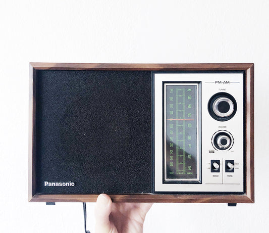 Vintage Panasonic AM/FM Radio