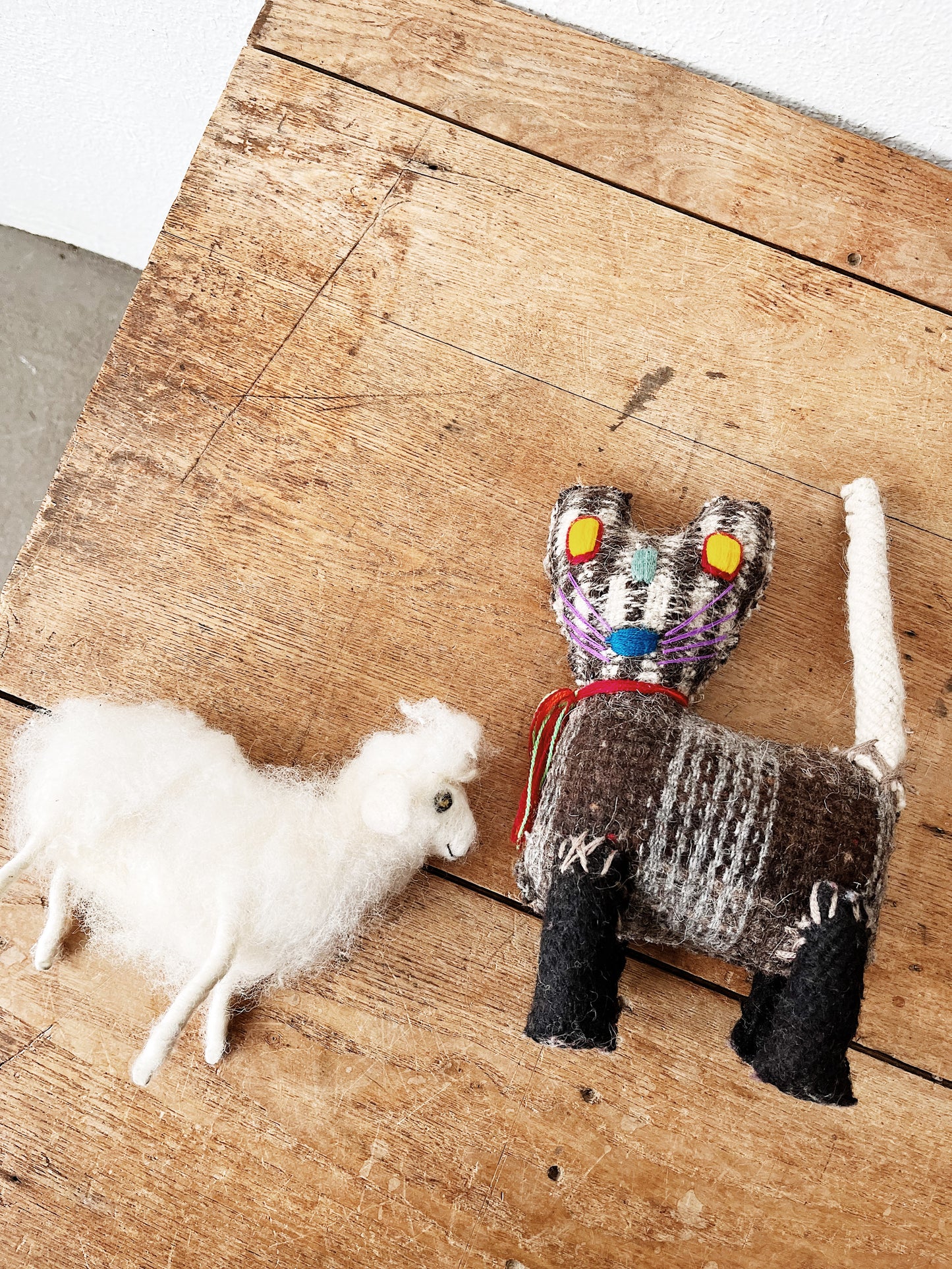 Handmade Woolen Soft Sculpture