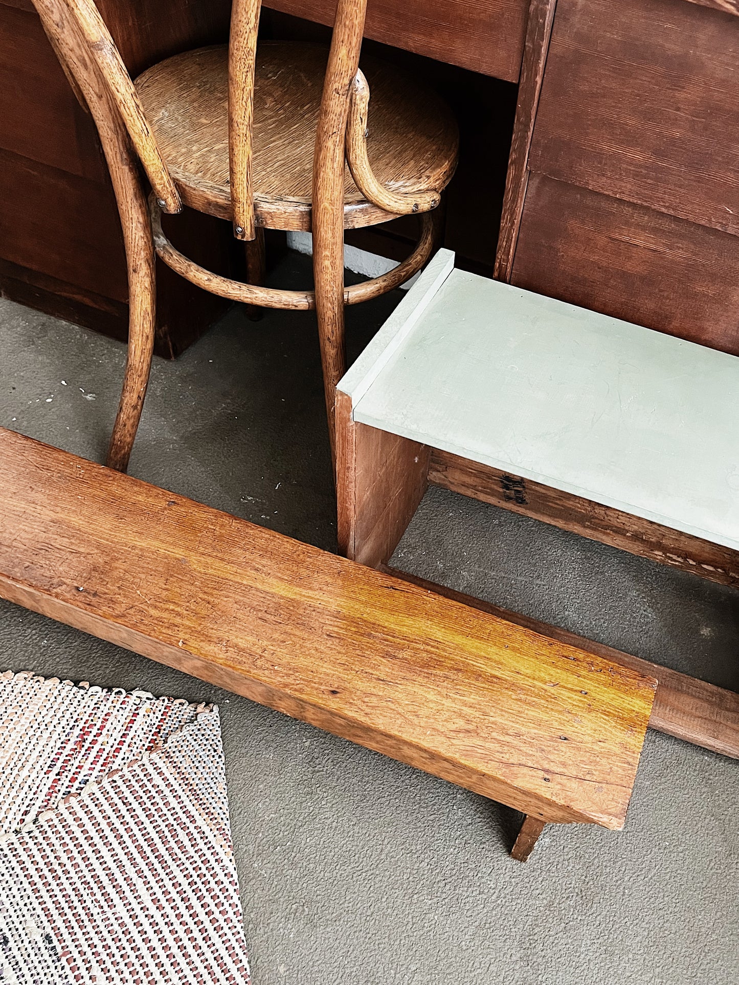 Primitive Boot Bench