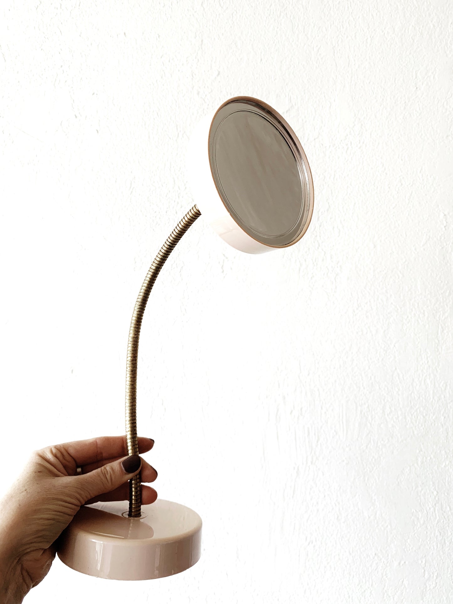 Magic Focus Big Eye Magnifier 1975