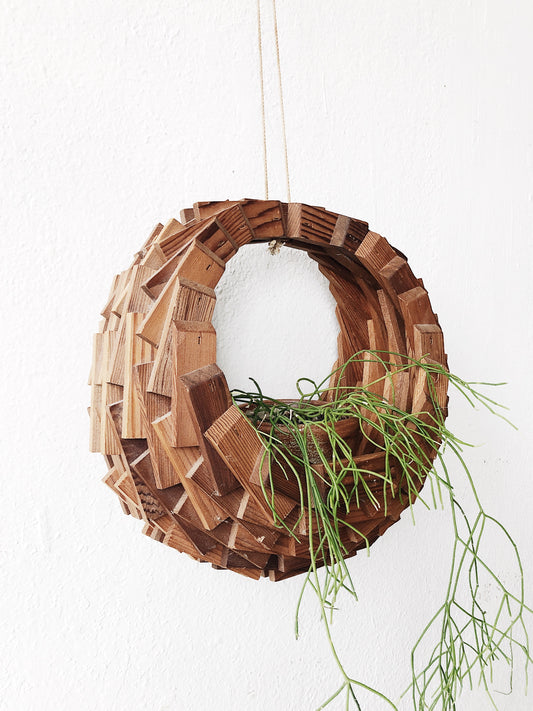 Vintage Wood Tramp Art Planter