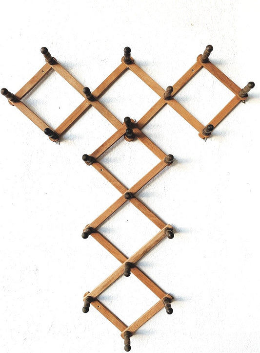 Vintage Two Tone Peg Rack