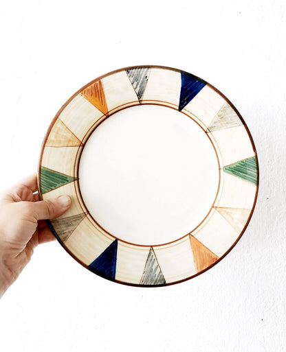 Pair José Noe Suro Ceramic Plates