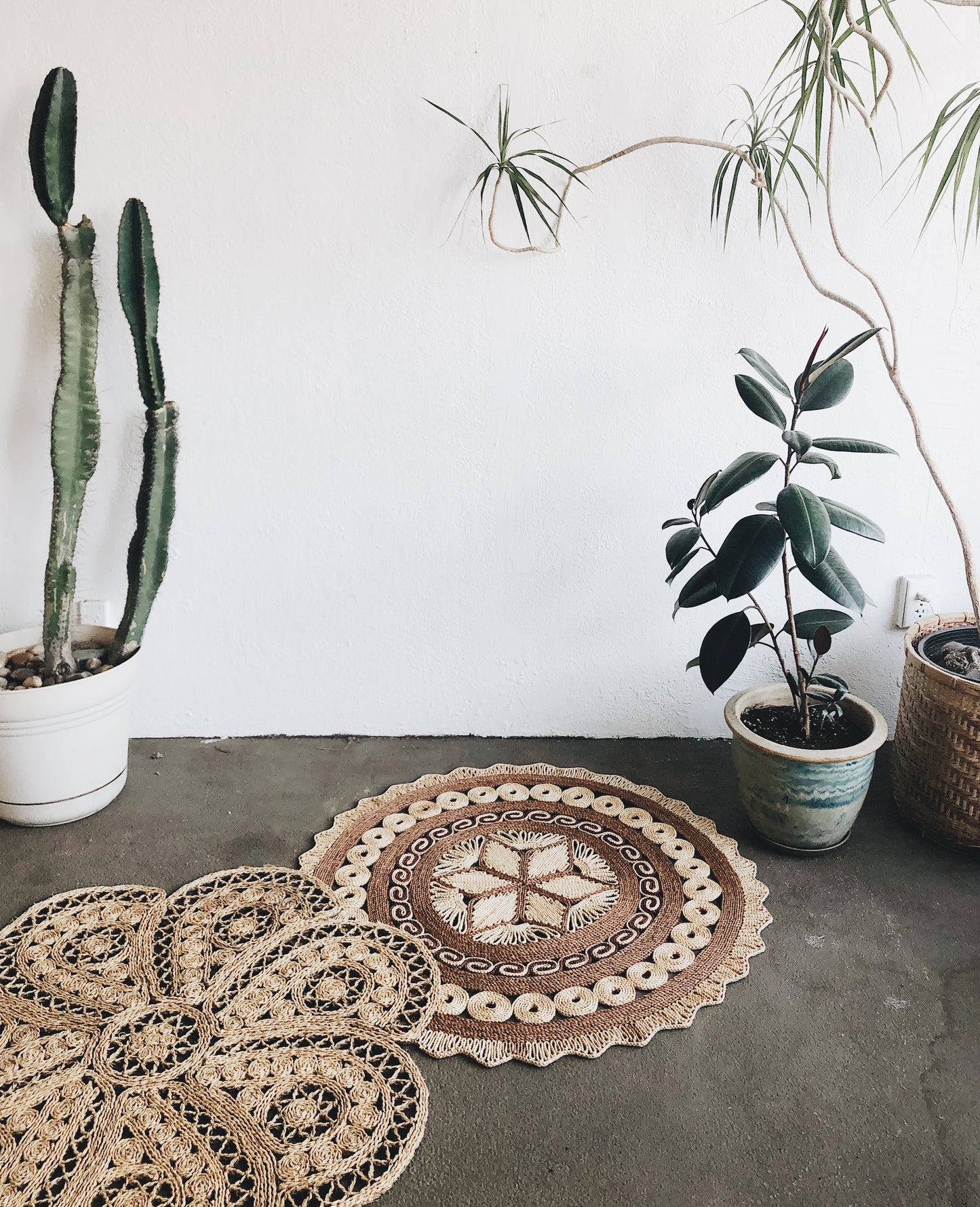 Vintage Round Straw Rugs