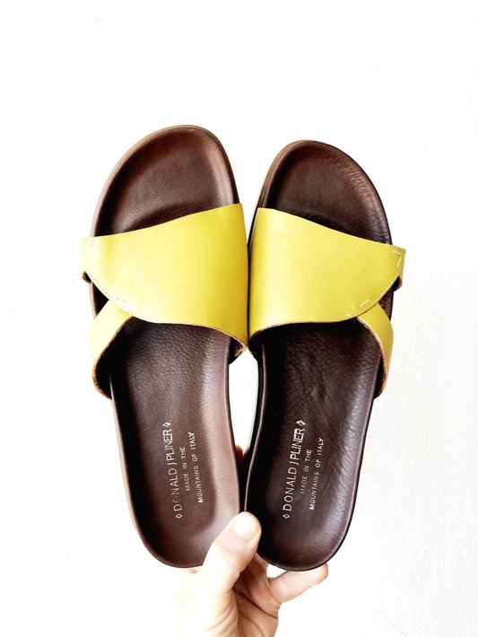 Donald Pliner Italian Sandals - never worn