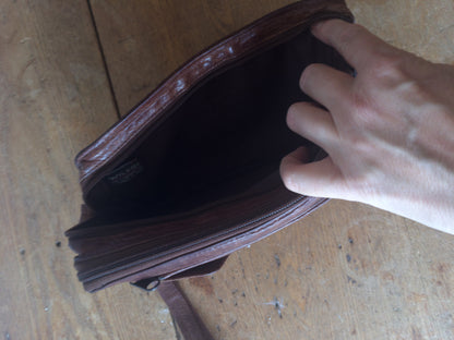 Vintage Wilson’s Leather Wallet Clutch