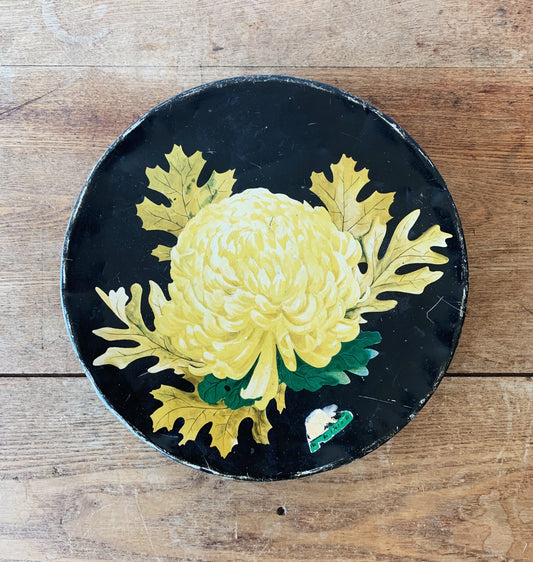 Vintage Floral Tin