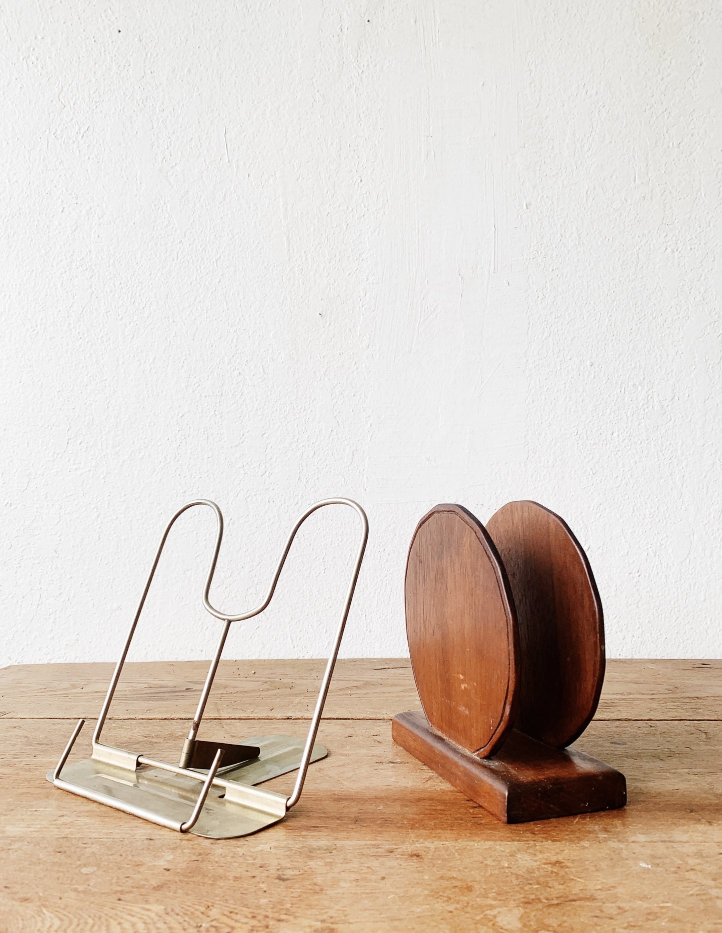 Vintage Stand
