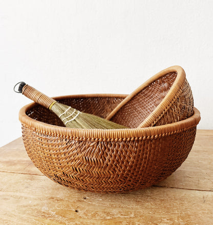 Vintage Nesting Baskets and Broom
