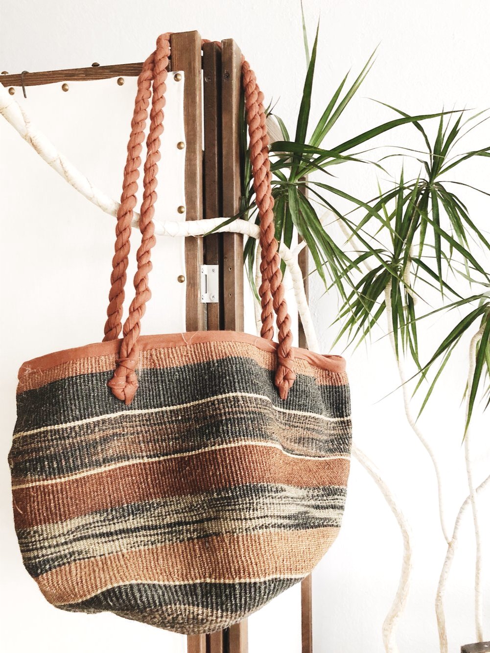 Large Vintage Woven Straw Tote