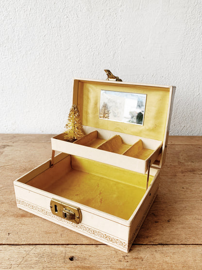 Vintage Jewelry box