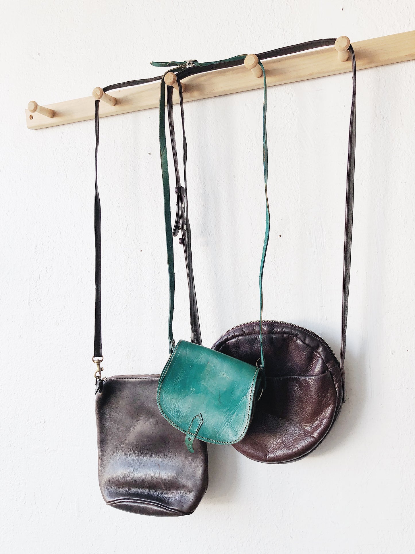 Simple Wood Peg Rack