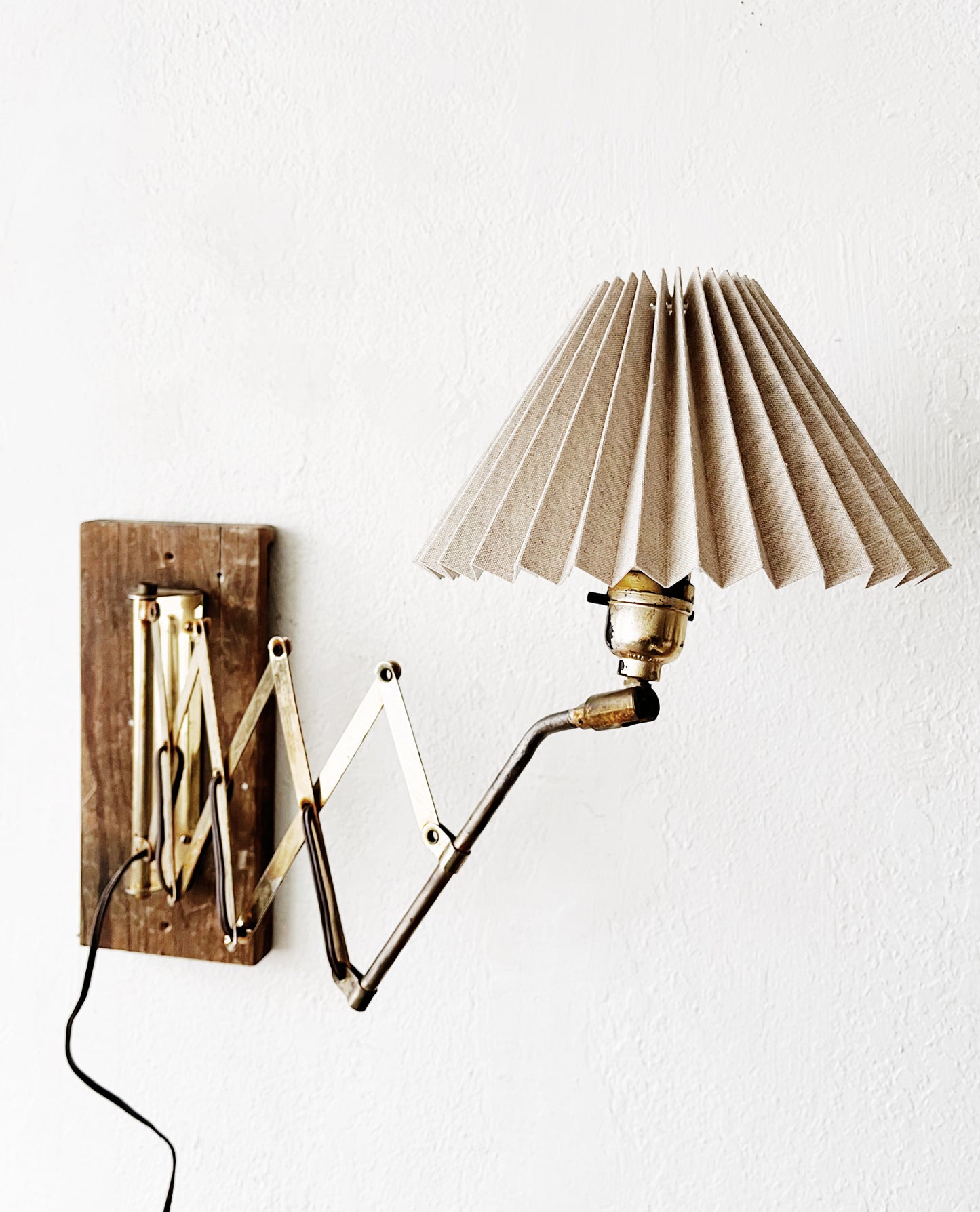 Vintage Scissor Lamp