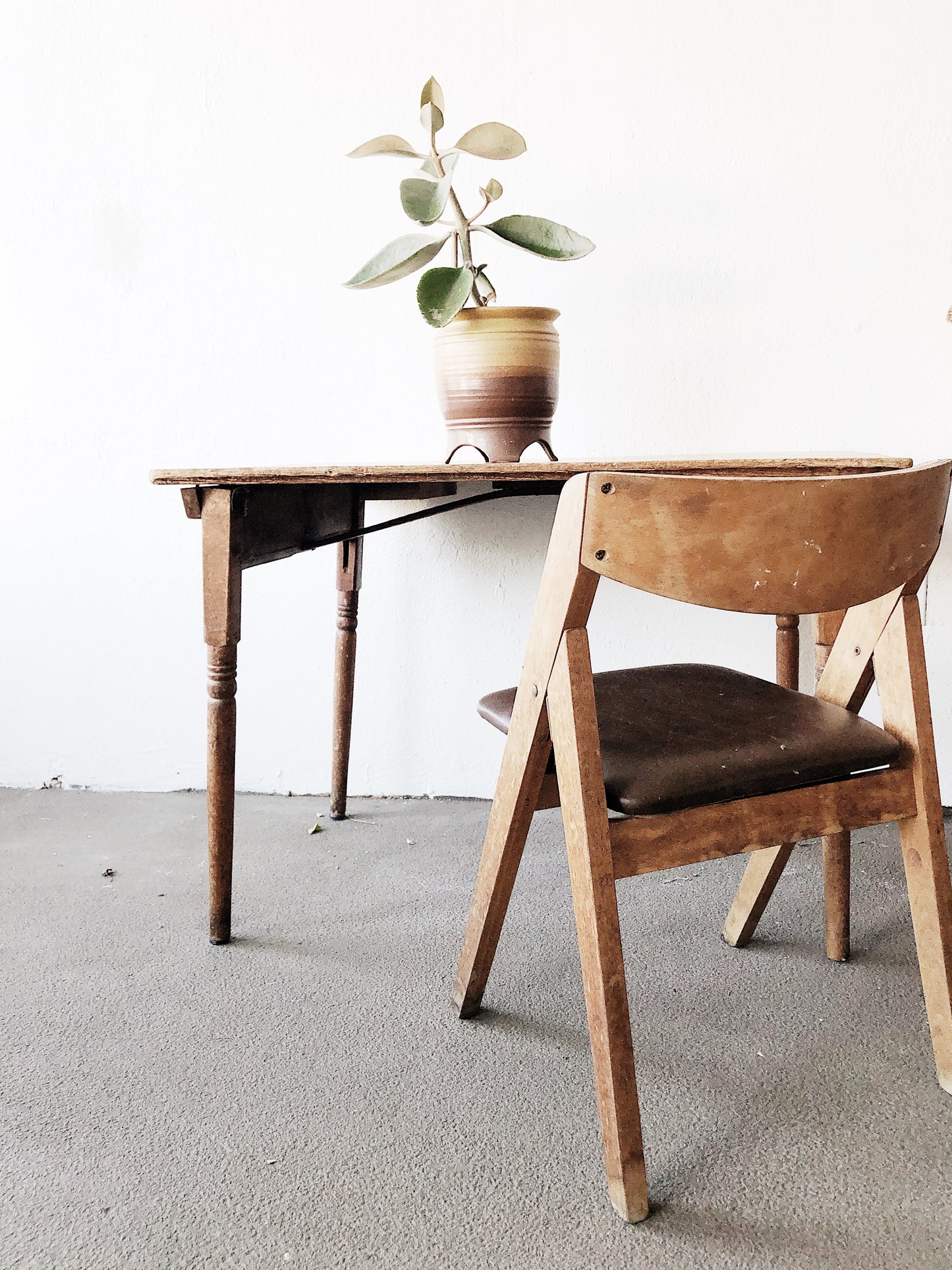 Vintage Mid Century Folding Child’s Chair