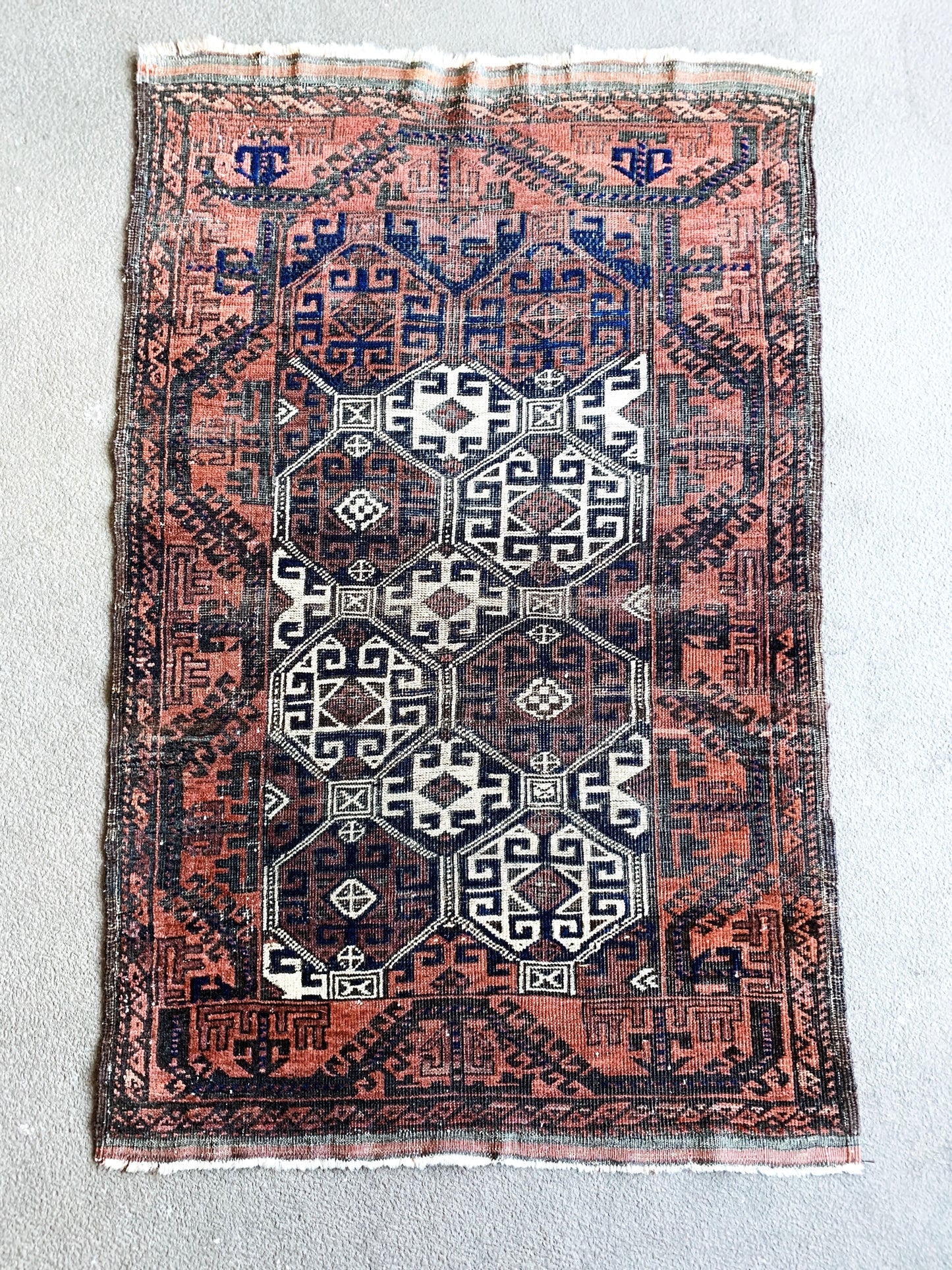 Vintage Flat Weave Kilim Rug