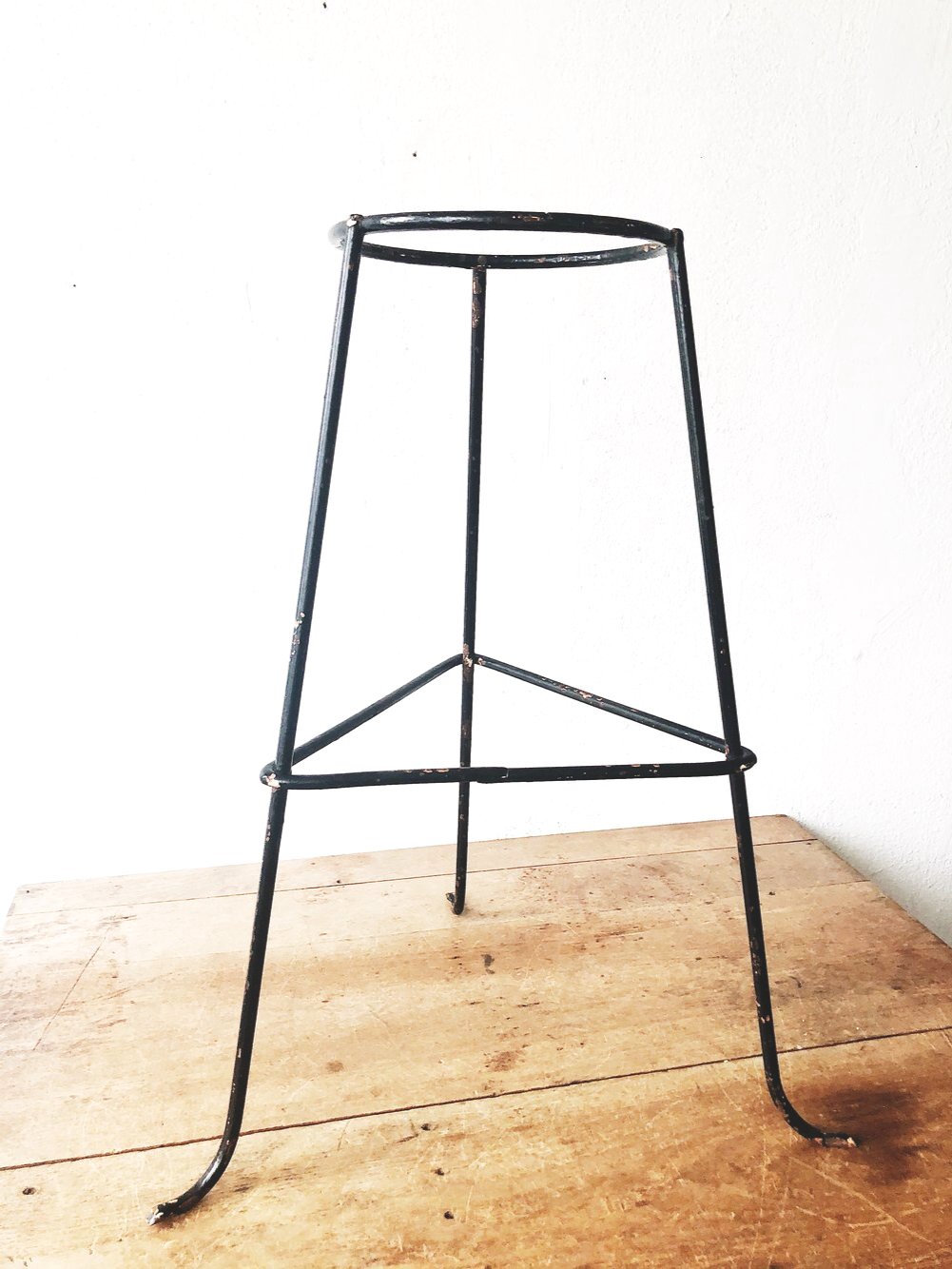 MCM Plant Stand