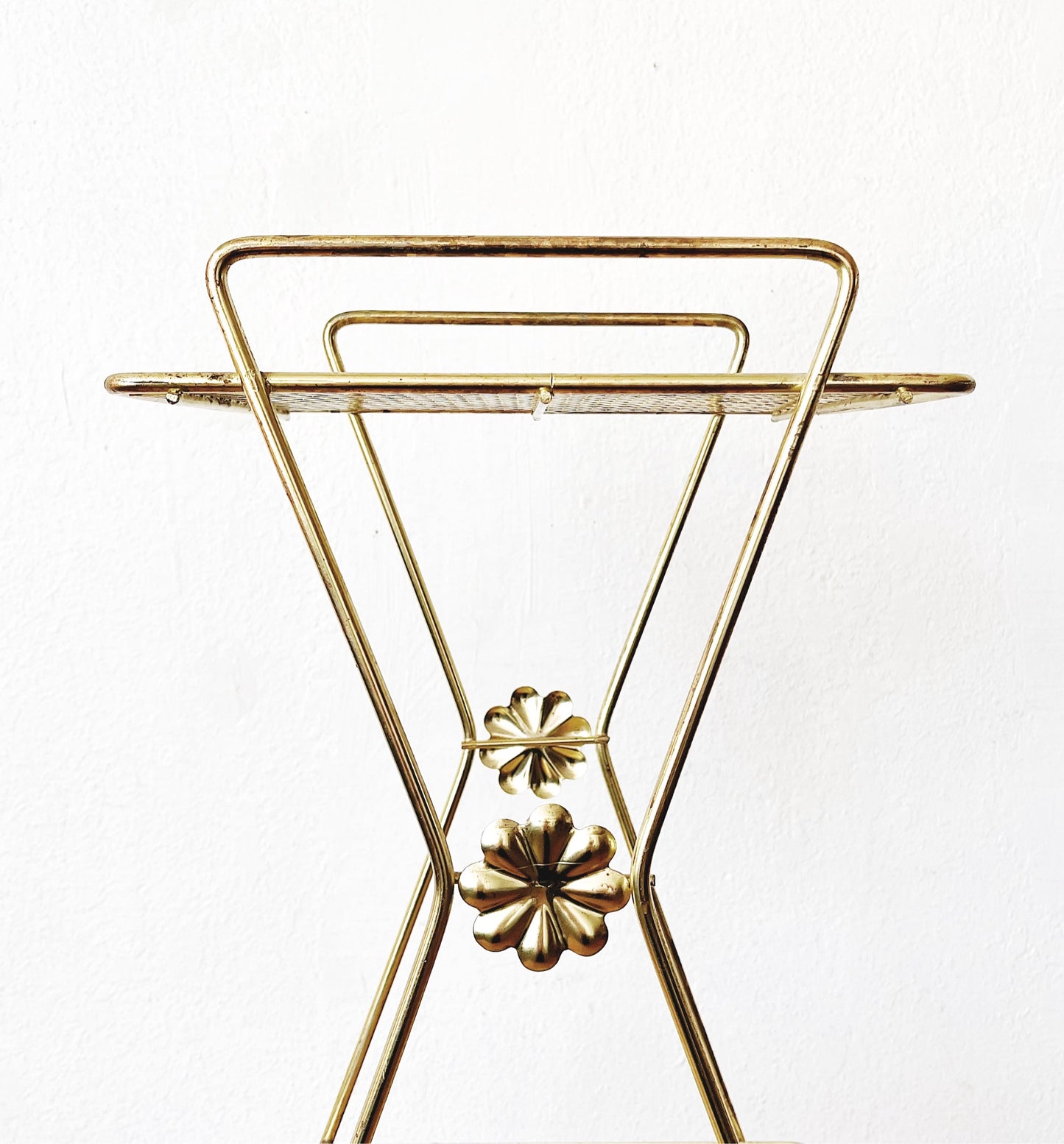 Mid Century Stand