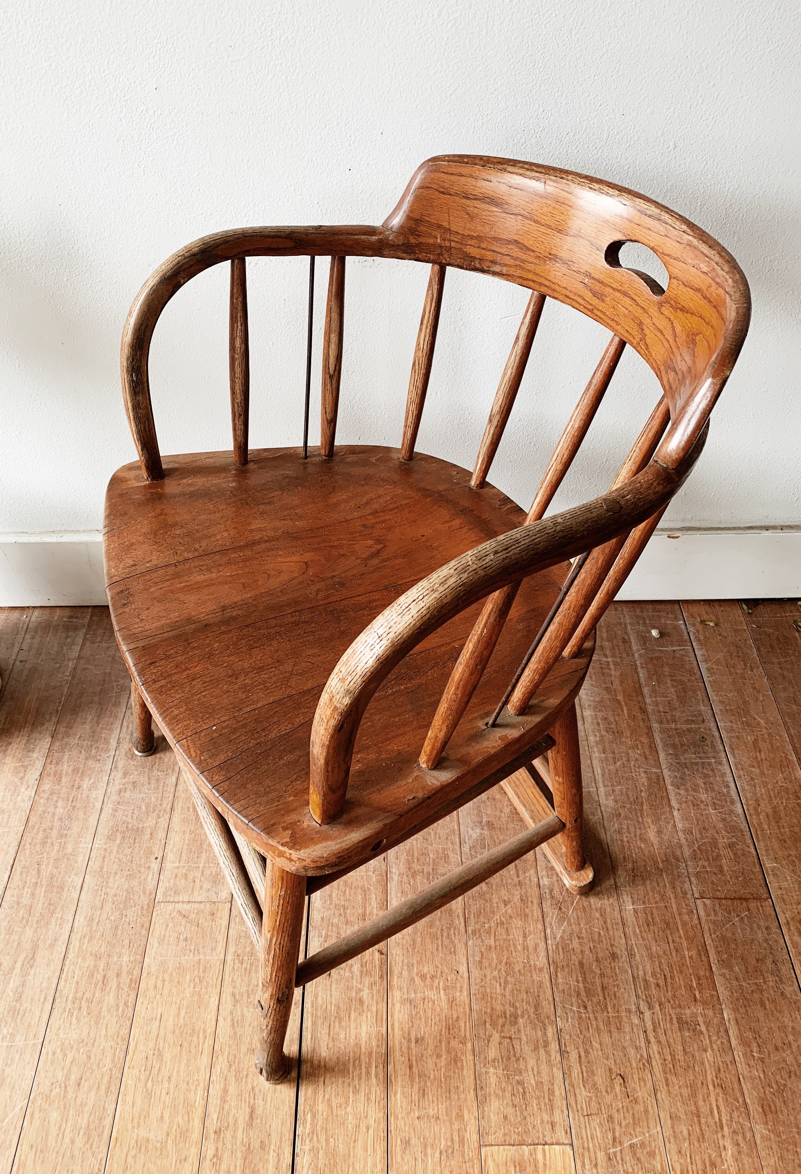 Vintage Oak Captains Chair - Thumbnail 5