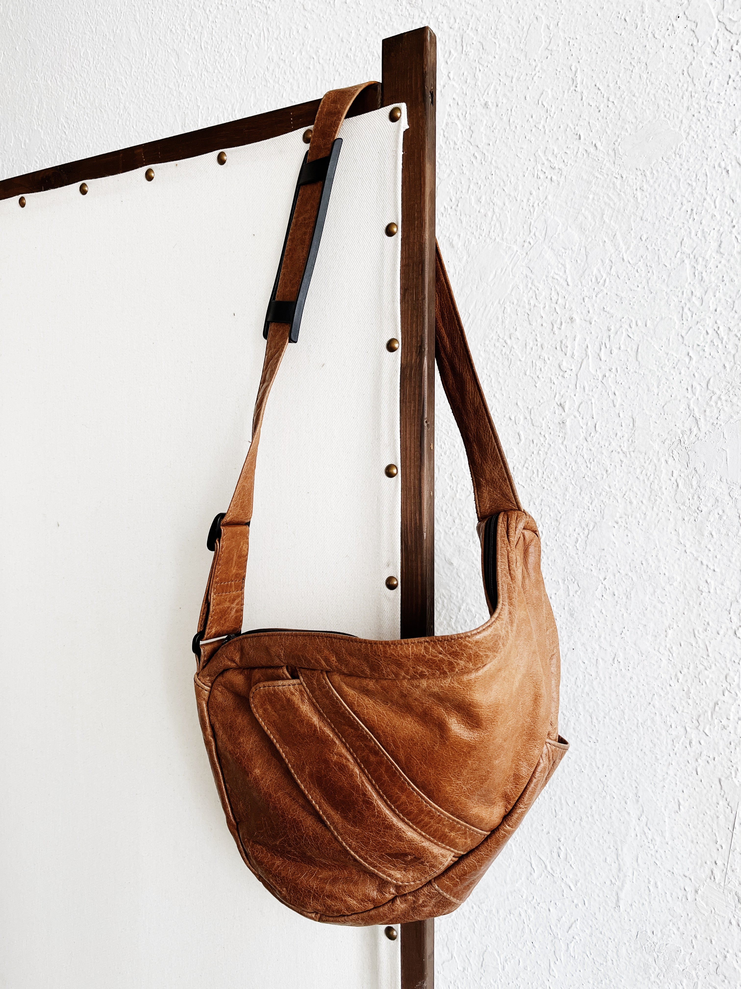 Maven Collective Cross Body Bag - Thumbnail 2