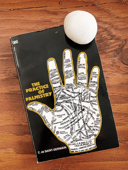 The Practice of Palmistry C. de Saint Germain c1973