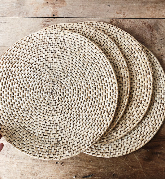Set of Round Seagrass Mats