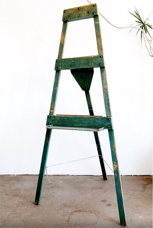 Vintage Wood Easel