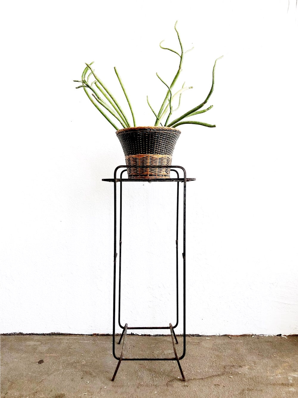 MCM Metal Stand