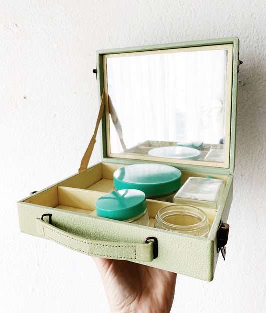 Vintage Toiletry/Apothecary Kit