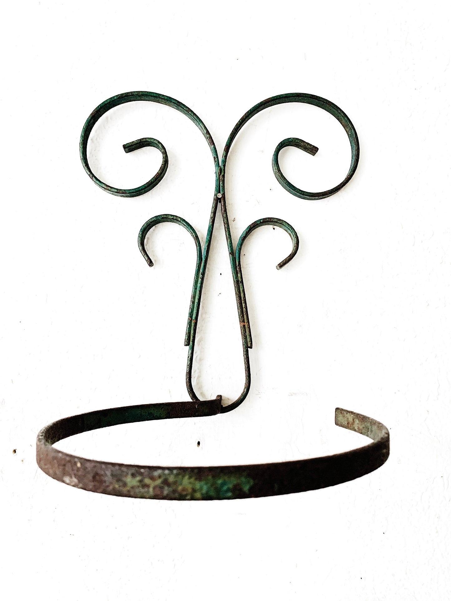 Mid Century Iron Pot Holder