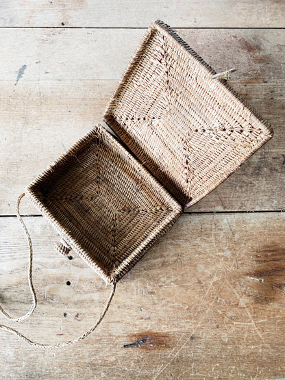 Vintage Basket Purse