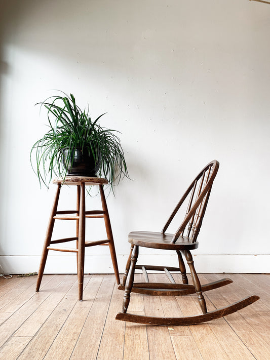 Petite Vintage Rocker